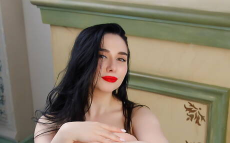 Rylsky Art are excited to present you with a xxx picture gallery showcasing Beata demonstrating amazing shape