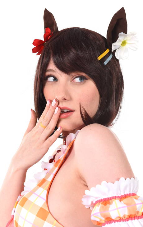 iStripper are excited to present you with a photo gallery showcasing Melody Marks in masturbating with sex toy