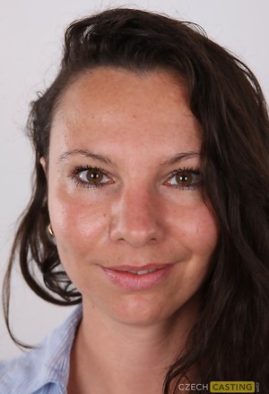Czech Casting  invites you to browse their xxx pictures with Simona unveiling amazing body