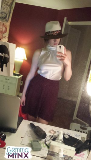 Gemma Minx invite you to explore a free pics with Gemma Minx unveiling beautiful form